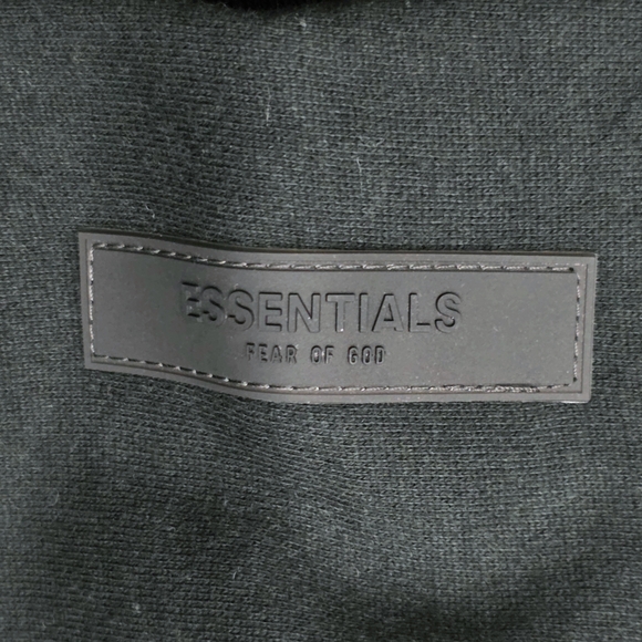 Fear of God Essentials Black Hoodie for Kids - Picture 5 of 16